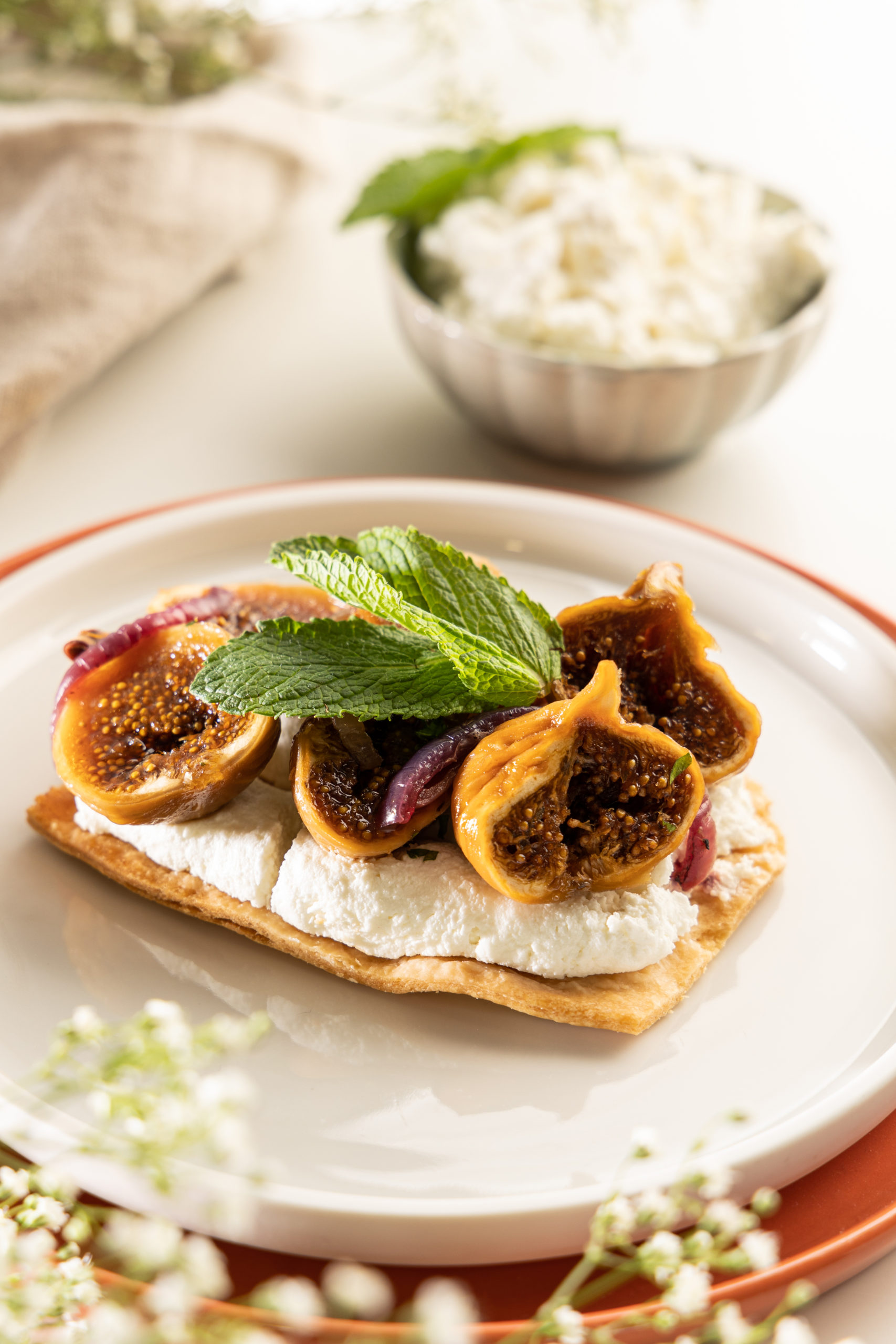 Tarte figues, chèvre et oignons caramélisés